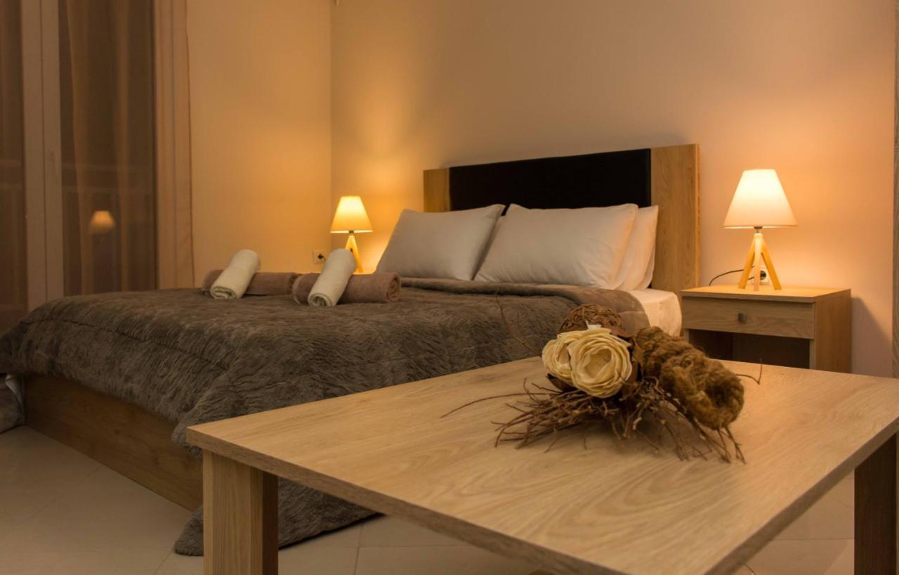 Central Luxury Studio Corinth Luaran gambar