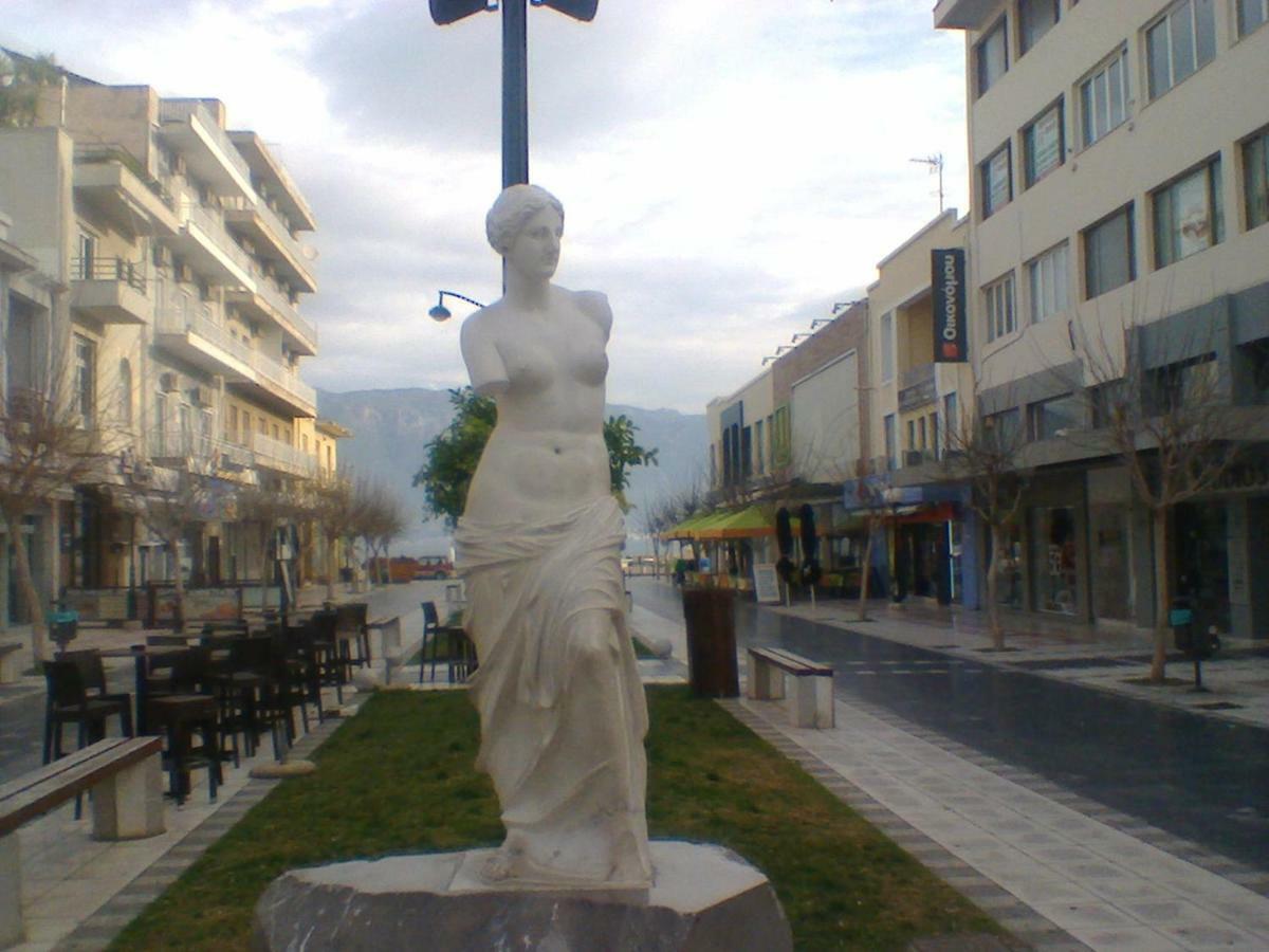 Central Luxury Studio Corinth Luaran gambar